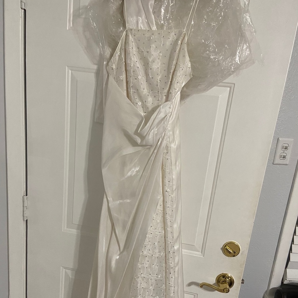 Wedding dress